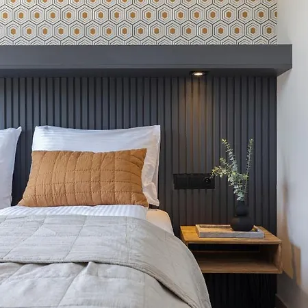 Apartment River Side 3/19