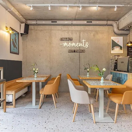 Apartment River Side 3/19 *